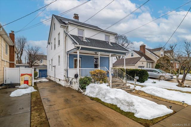 36 Hudson Avenue, Valley Stream, NY 11580