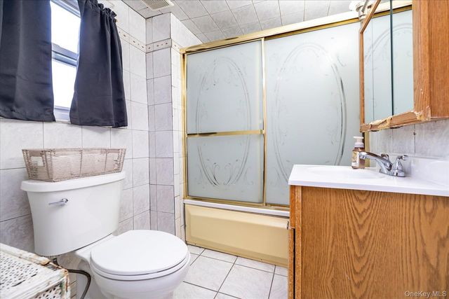 36 Hudson Avenue, Valley Stream, NY 11580