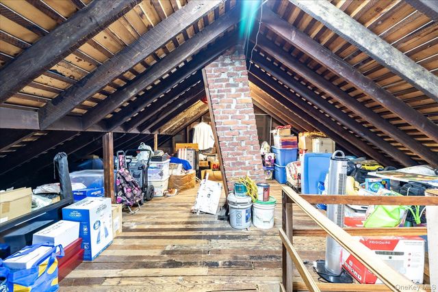 36 Hudson Avenue, Valley Stream, NY 11580