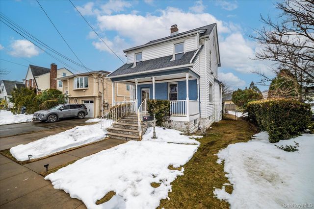 36 Hudson Avenue, Valley Stream, NY 11580