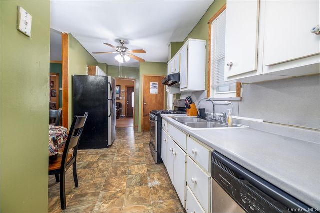 36 Hudson Avenue, Valley Stream, NY 11580