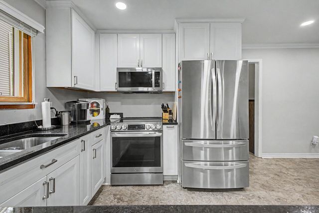 22440 Mill Road, Novi, MI 48375