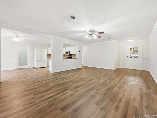 6555 Beech Trail, Converse, TX 78109