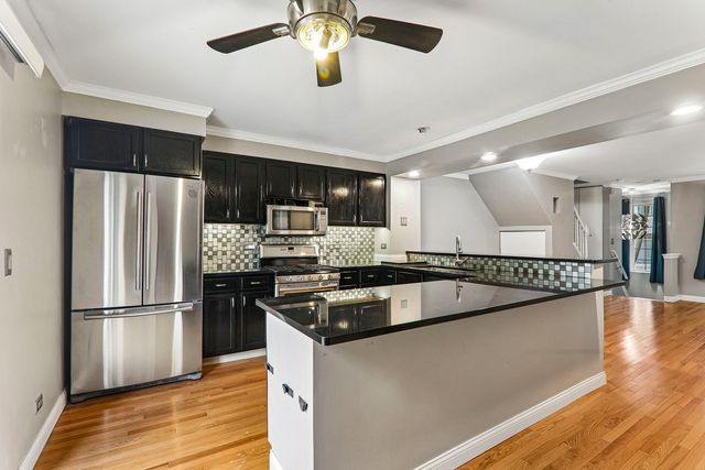 95 N Macgillis Drive, Round Lake, IL 60073