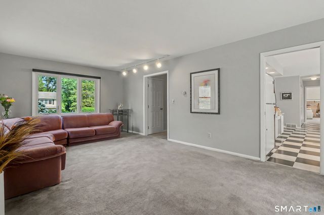 15 Wedgewood Road, Trumbull, CT 06611