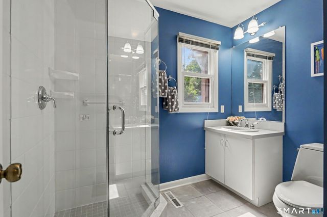 15 Wedgewood Road, Trumbull, CT 06611