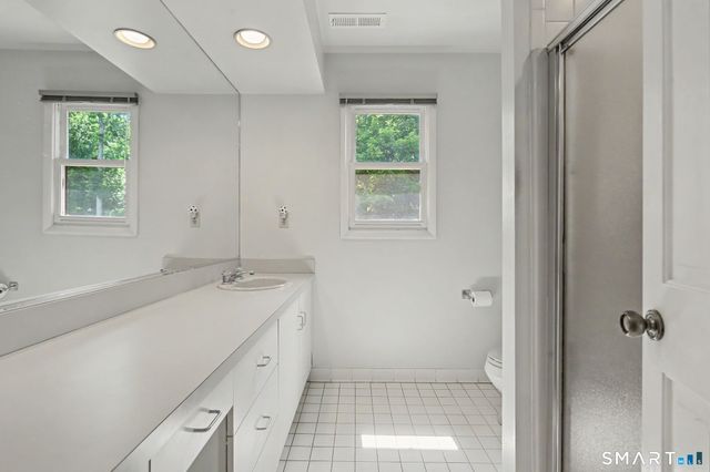 15 Wedgewood Road, Trumbull, CT 06611