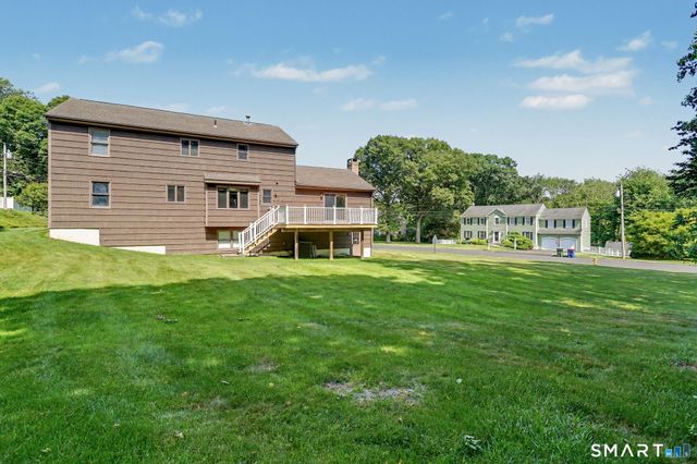 15 Wedgewood Road, Trumbull, CT 06611