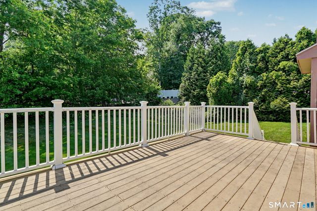 15 Wedgewood Road, Trumbull, CT 06611