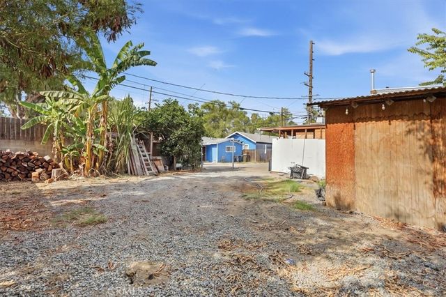 1707 N Arrowhead, San Bernardino, CA 92405