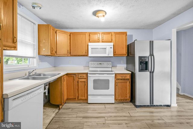 123 COVE POINT RD, Lusby, MD 20657