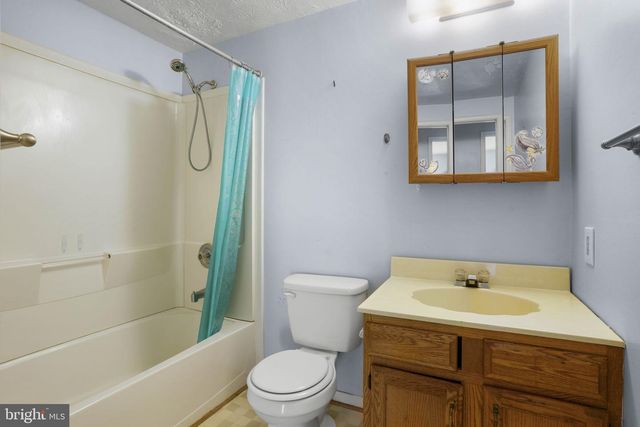 123 COVE POINT RD, Lusby, MD 20657