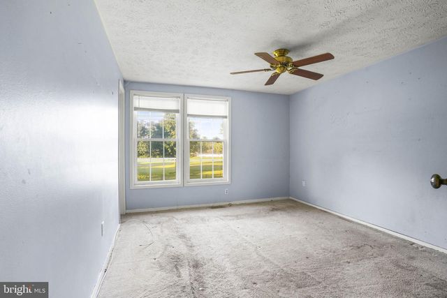 123 COVE POINT RD, Lusby, MD 20657