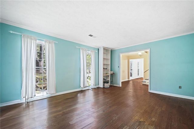 985 Lake Haven Court, Roswell, GA 30076