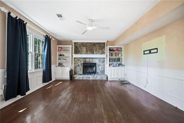 985 Lake Haven Court, Roswell, GA 30076