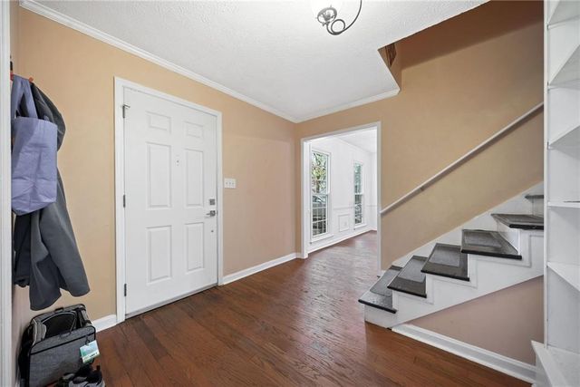 985 Lake Haven Court, Roswell, GA 30076