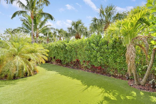 13153 Faberge Place, Palm Beach Gardens, FL 33418