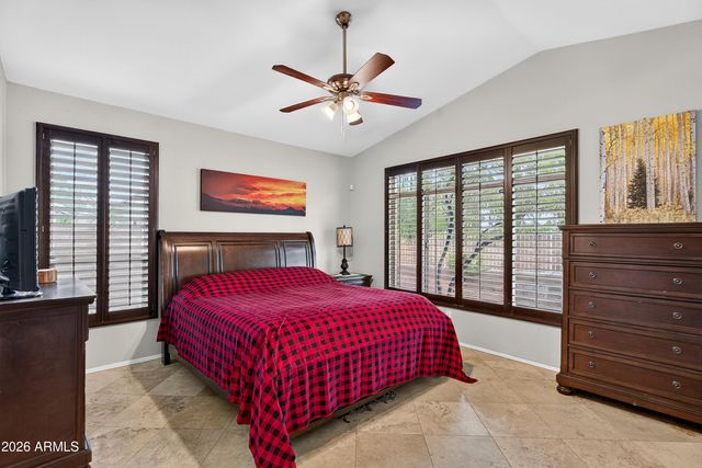984 S WESTERN SKIES Drive, Gilbert, AZ 85296
