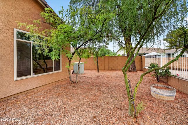 984 S WESTERN SKIES Drive, Gilbert, AZ 85296