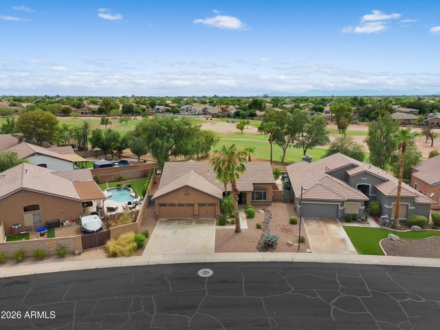 984 S WESTERN SKIES Drive, Gilbert, AZ 85296