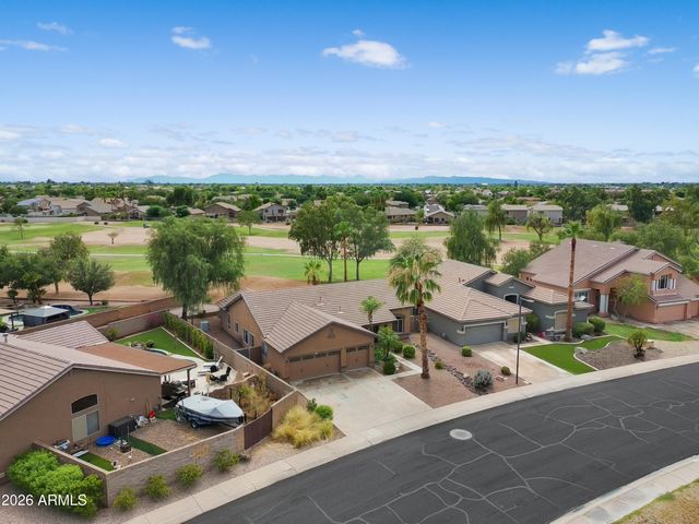 984 S WESTERN SKIES Drive, Gilbert, AZ 85296