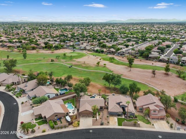 984 S WESTERN SKIES Drive, Gilbert, AZ 85296