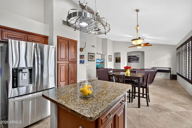 984 S WESTERN SKIES Drive, Gilbert, AZ 85296