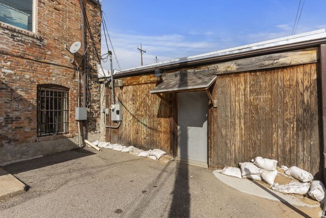 2210 S WASHINGTON BLVD, Ogden, UT 84401