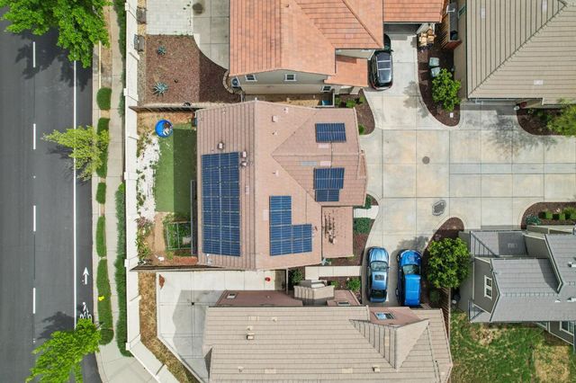 9305 Vintner Cir, Patterson, CA 95363