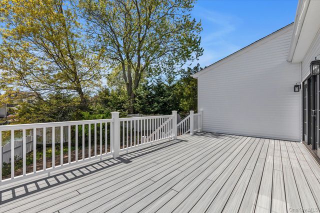 11 Adams Street, East Rockaway, NY 11518
