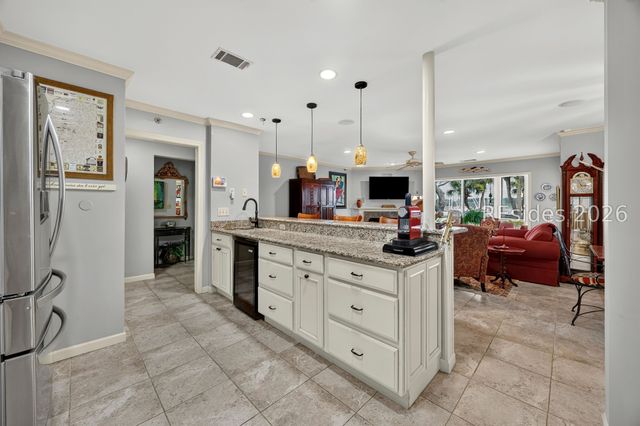 73 Skull Creek Drive 114, Hilton Head Island, SC 29926