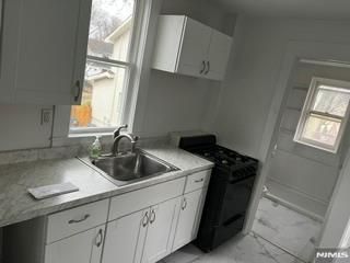 166 Rochelle 2, Rochelle Park, NJ 07652