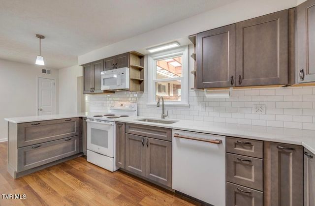 833 Fairmont Avenue, Kingsport, TN 37660