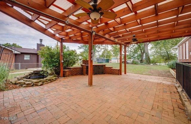 833 Fairmont Avenue, Kingsport, TN 37660
