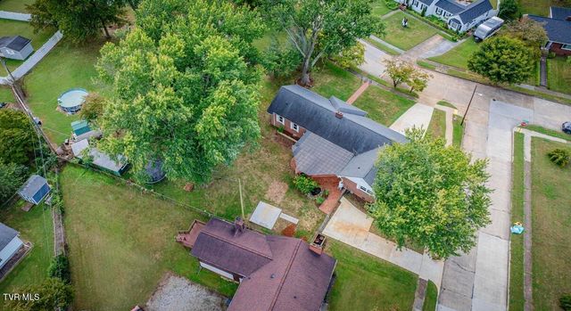 833 Fairmont Avenue, Kingsport, TN 37660