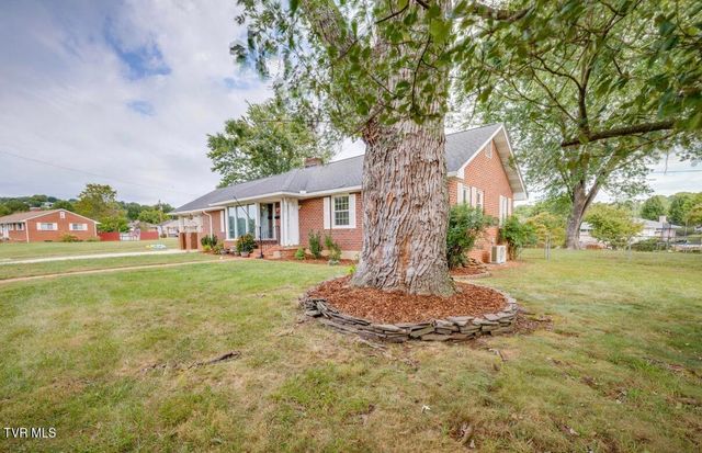 833 Fairmont Avenue, Kingsport, TN 37660