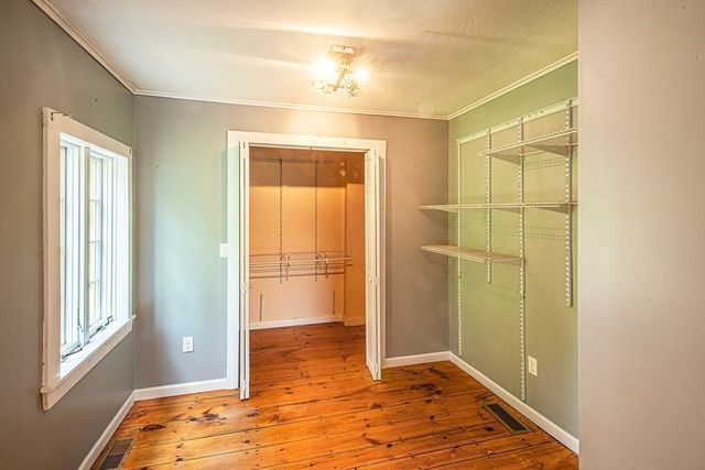 383 Westhampton Rd, Northampton, MA 01062