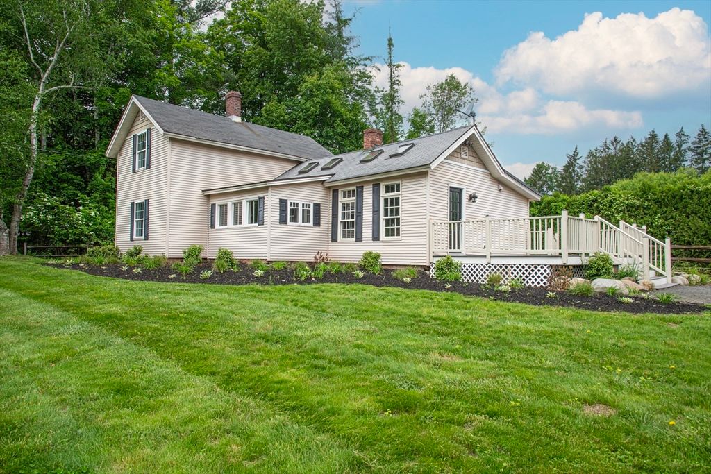 383 Westhampton Rd, Northampton, MA 01062