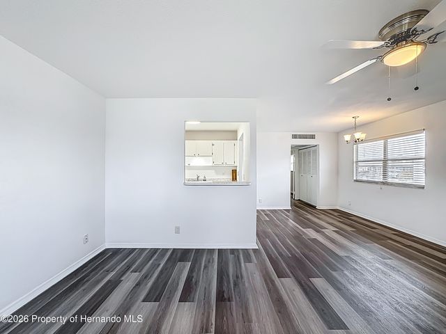 202 Bedford Trail 103, Sun City Center, FL 33573