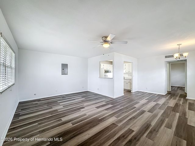 202 Bedford Trail 103, Sun City Center, FL 33573