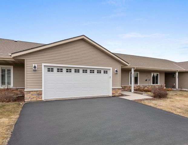 207 Tower DRIVE, Sheboygan Falls, WI 53085