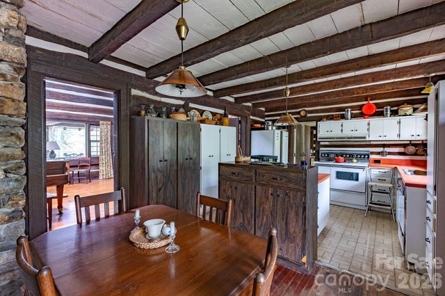 1971 Swiss Pine Lake Drive, Spruce Pine, NC 28777