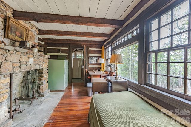 1971 Swiss Pine Lake Drive, Spruce Pine, NC 28777
