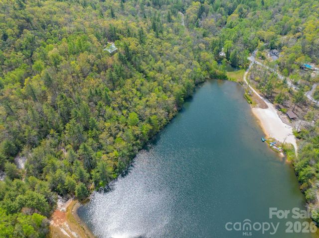 1971 Swiss Pine Lake Drive, Spruce Pine, NC 28777