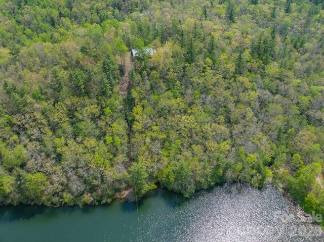 1971 Swiss Pine Lake Drive, Spruce Pine, NC 28777