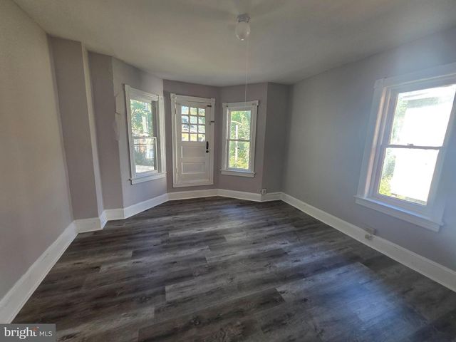 257 HIGHLAND AVE, Trenton, NJ 08618