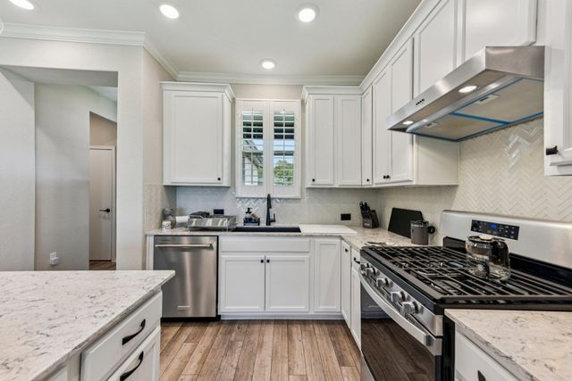 106 Kitty Hawk RD, Georgetown, TX 78633