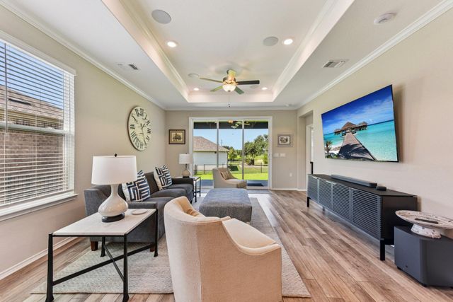 106 Kitty Hawk RD, Georgetown, TX 78633