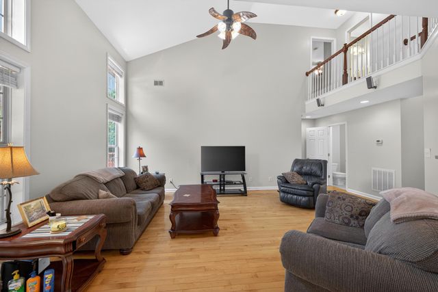 108 Timothy Drive, Nicholasville, KY 40356