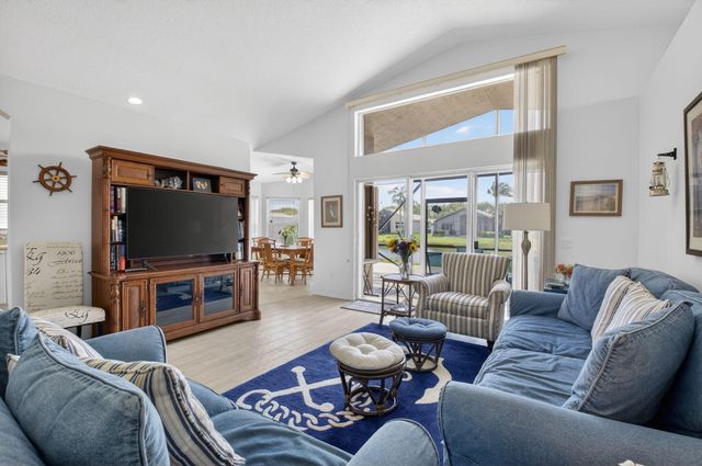 7094 Avila Terrace Way, Delray Beach, FL 33446